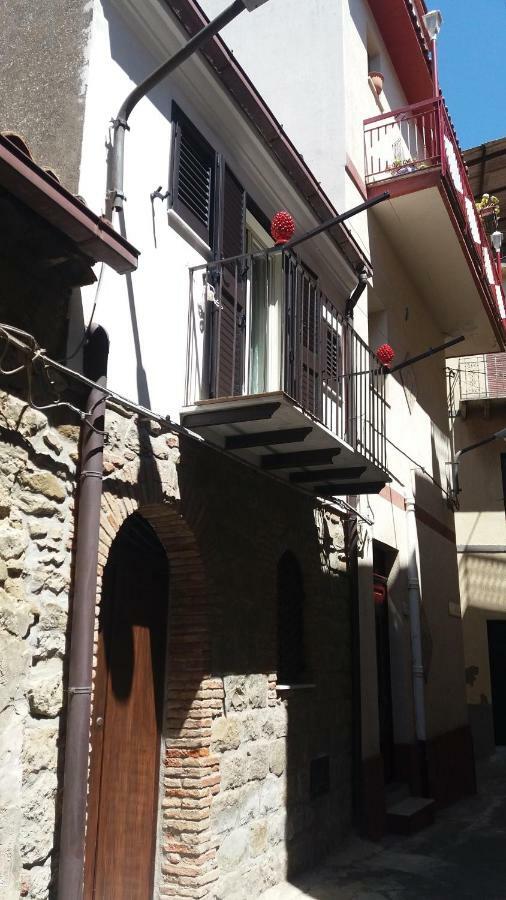Villa Arte Mare E Cultura Pettineo Exterior foto